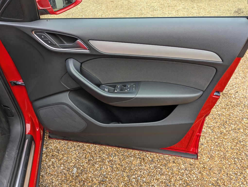 Used Audi Q3 2015 for sale - 76419652: Photo 43