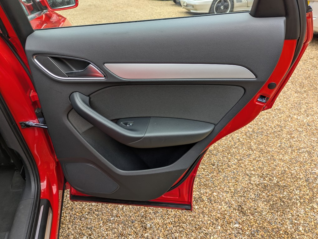 Used Audi Q3 2015 for sale - 76419652: Photo 45