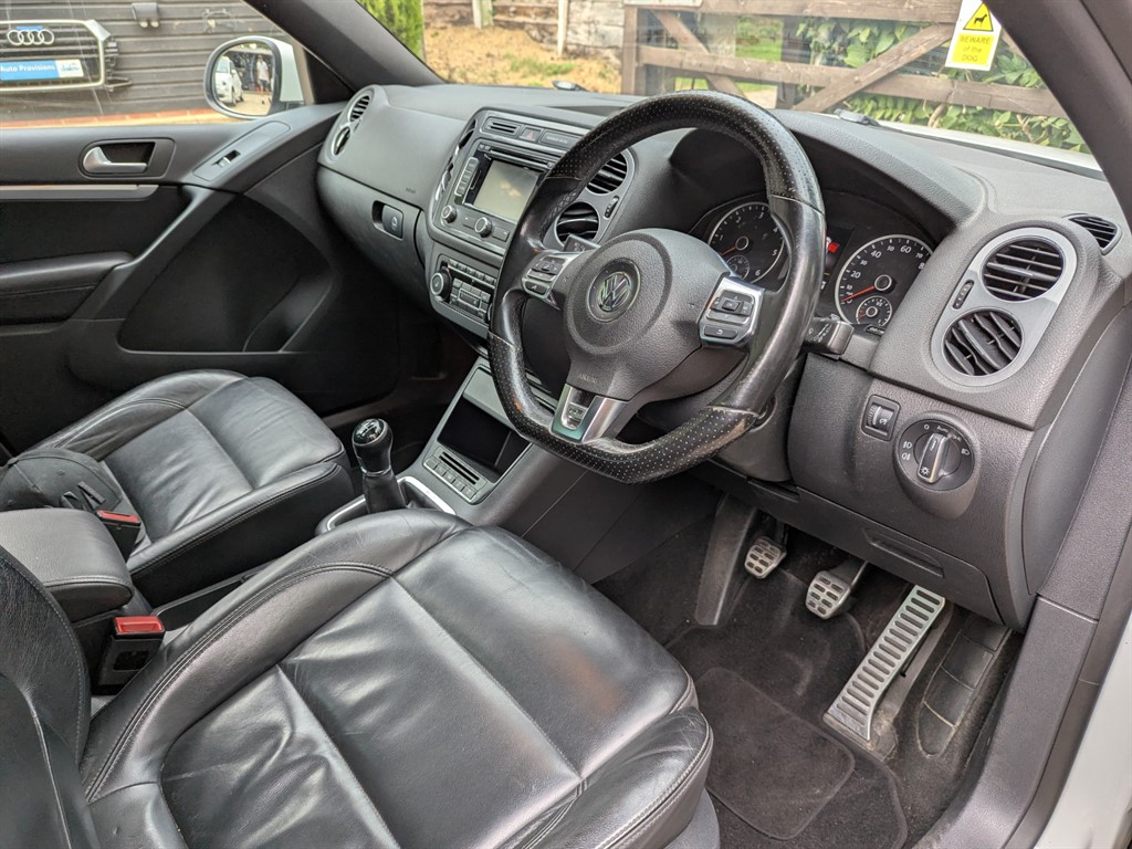 Used Volkswagen Tiguan 2015 for sale - 76419699: Photo 9