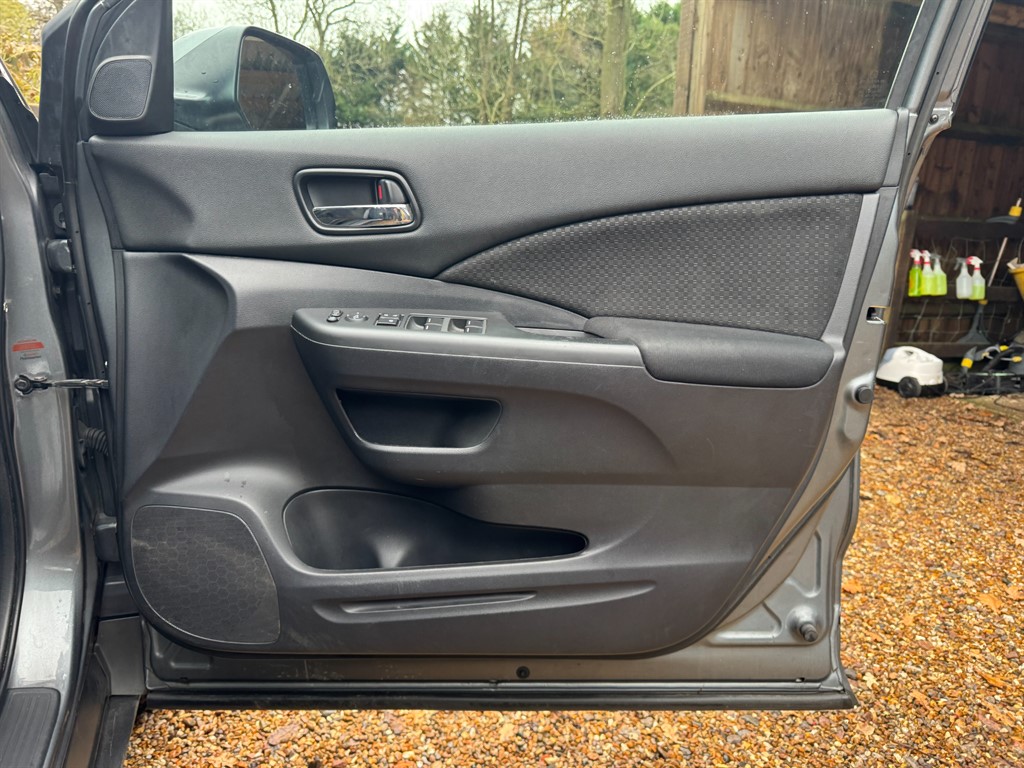 Used Honda CR-V 2016 for sale - 76731872: Photo 29