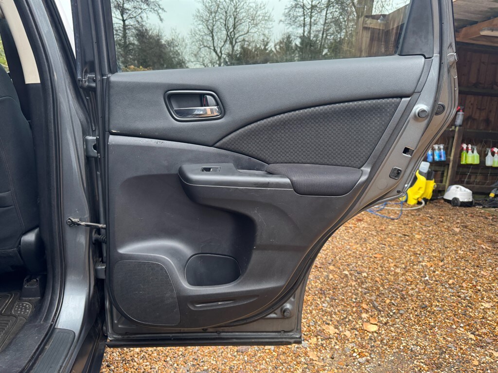 Used Honda CR-V 2016 for sale - 76731872: Photo 30