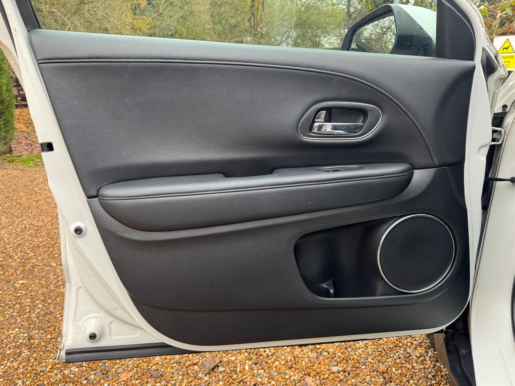 Used Honda HR-V 2018 for sale - 76722487: Photo 33