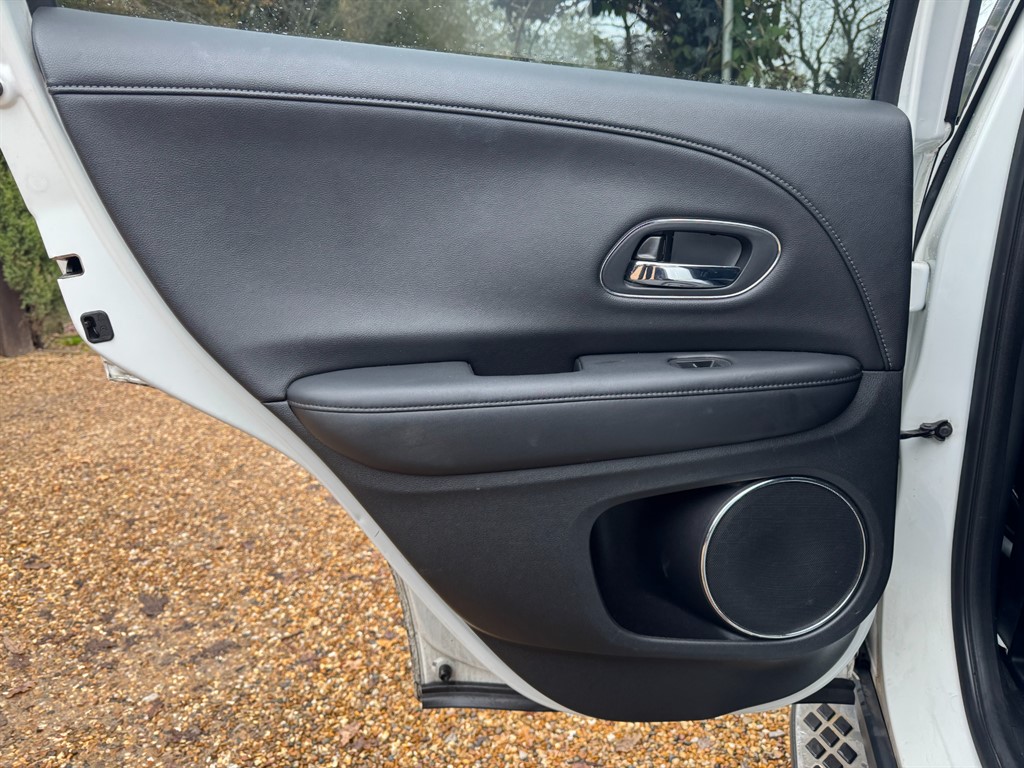 Used Honda HR-V 2018 for sale - 76722487: Photo 35