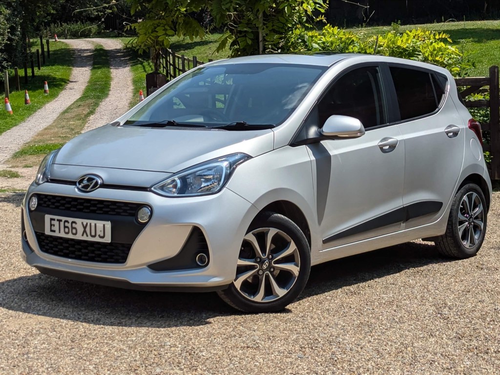 Used Hyundai i10 2017 for sale - 76419676: Photo 1