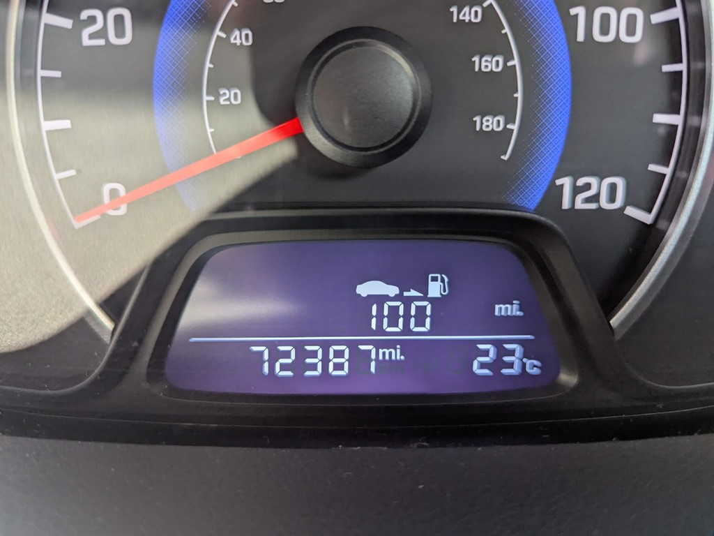 Used Hyundai i10 2017 for sale - 76419676: Photo 16