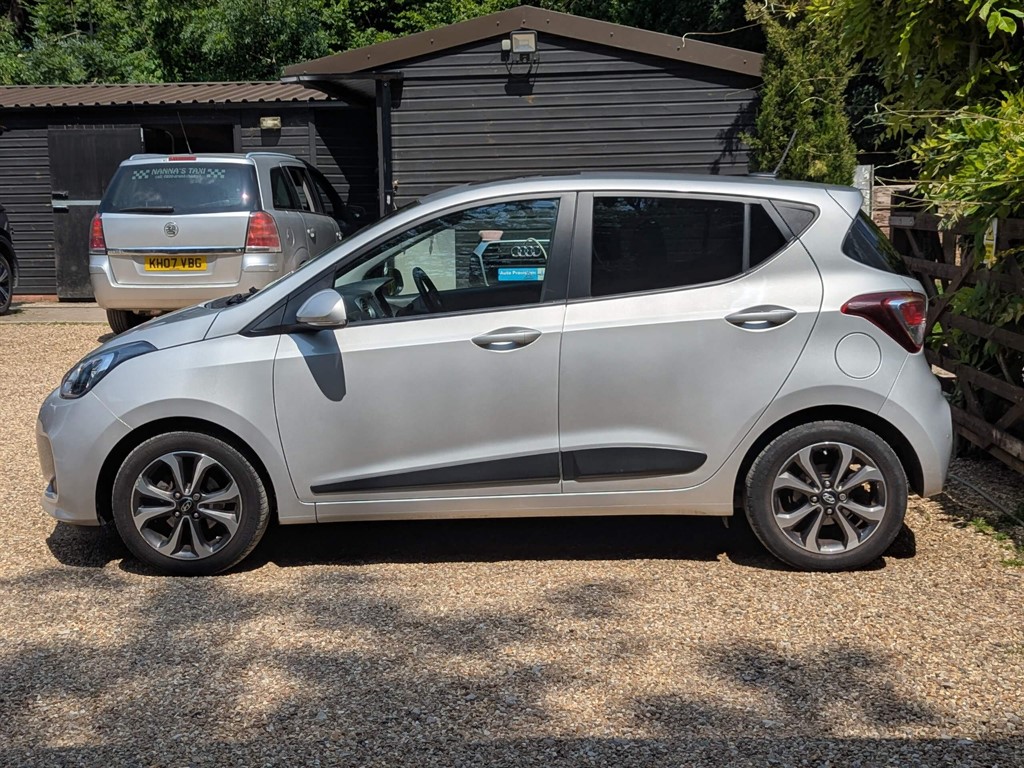 Used Hyundai i10 2017 for sale - 76419676: Photo 24