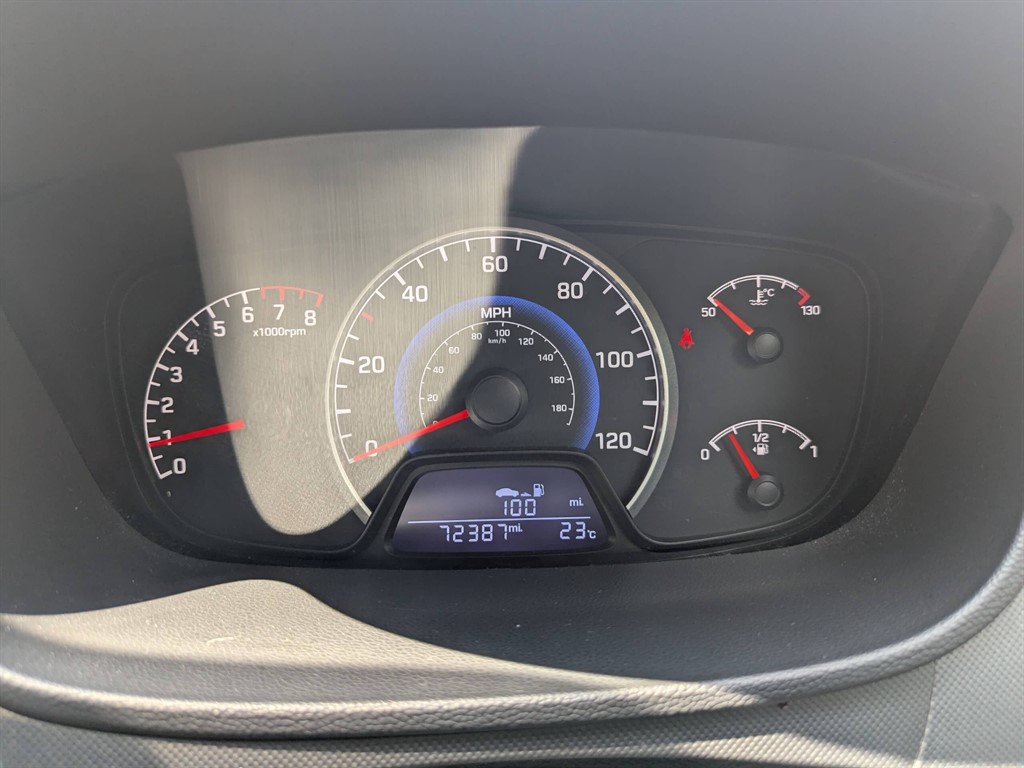 Used Hyundai i10 2017 for sale - 76419676: Photo 29