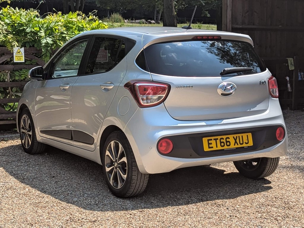 Used Hyundai i10 2017 for sale - 76419676: Photo 8