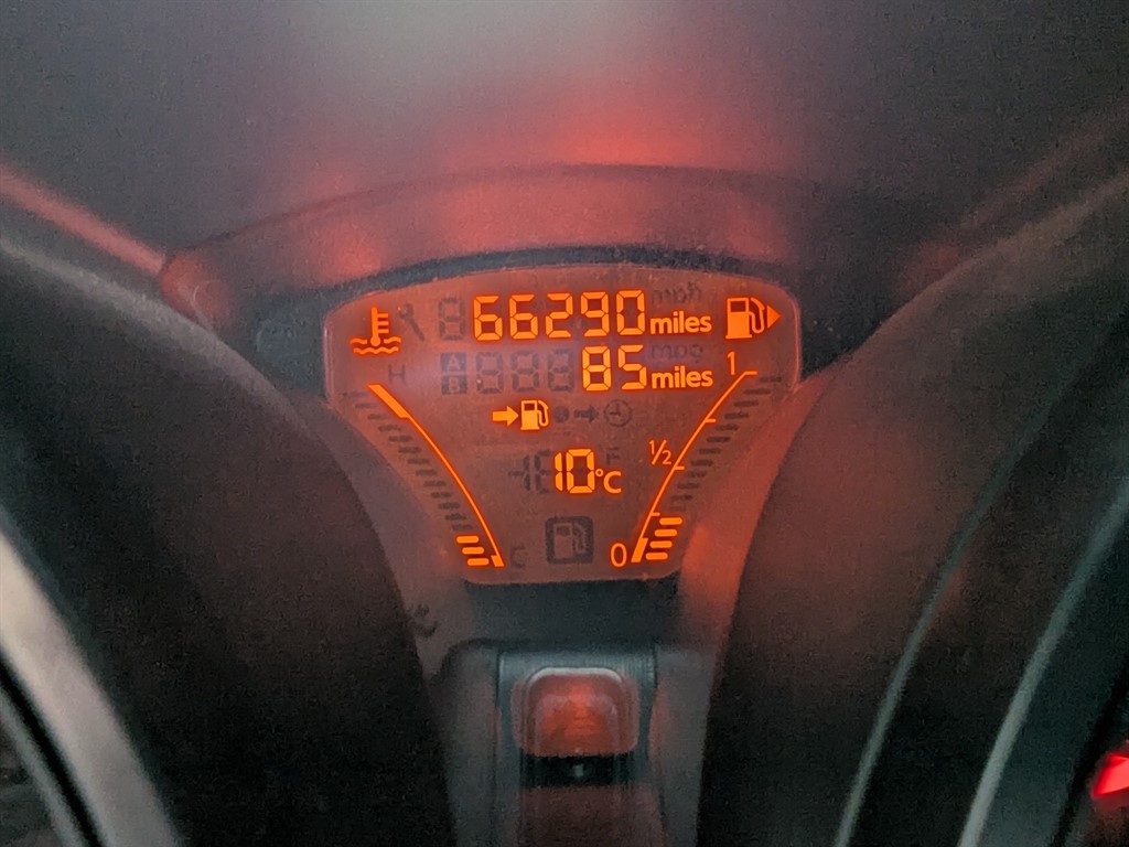 Used Nissan Juke 2015 for sale - 76419651: Photo 16