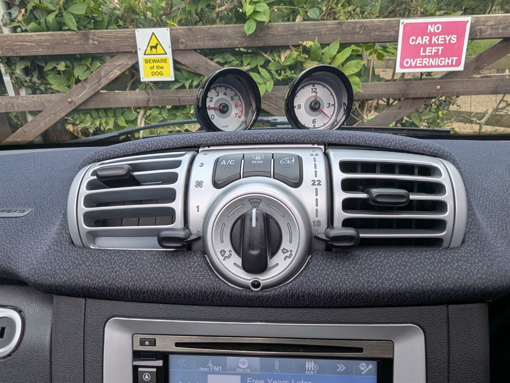 Used smart fortwo 2014 for sale - 76419653: Photo 26