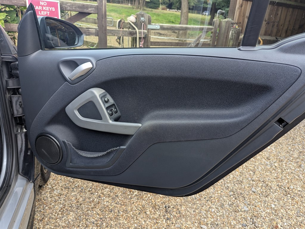 Used smart fortwo 2014 for sale - 76419653: Photo 32