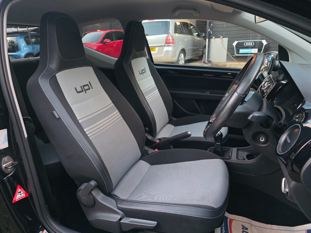 Used Volkswagen up! 2013 for sale - 76419648: Photo 19