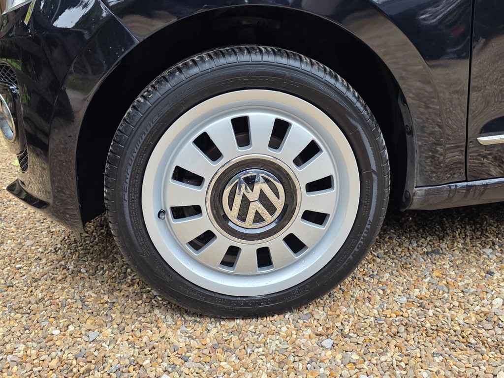 Used Volkswagen up! 2013 for sale - 76419648: Photo 26