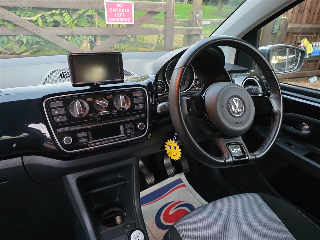 Used Volkswagen up! 2013 for sale - 76419648: Photo 29