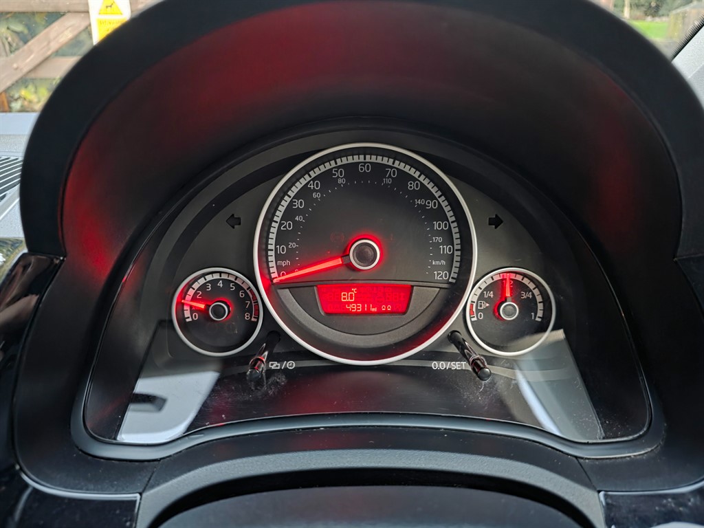 Used Volkswagen up! 2013 for sale - 76419648: Photo 30