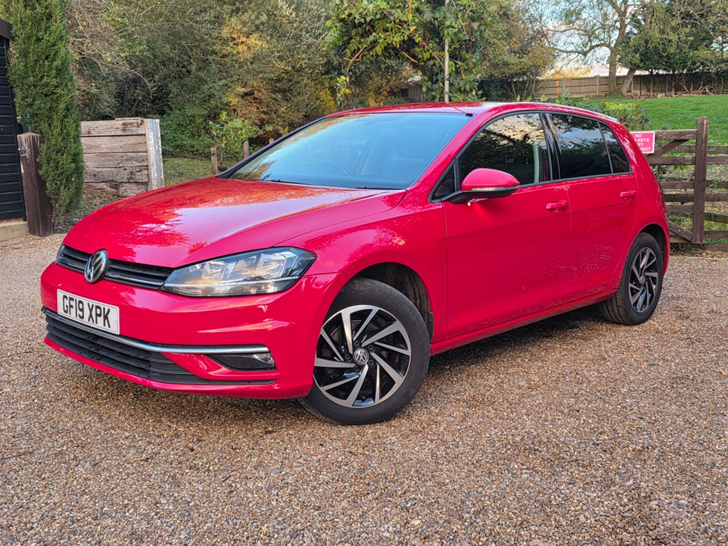 Used Volkswagen Golf 2019 for sale - 76419680: Photo 1