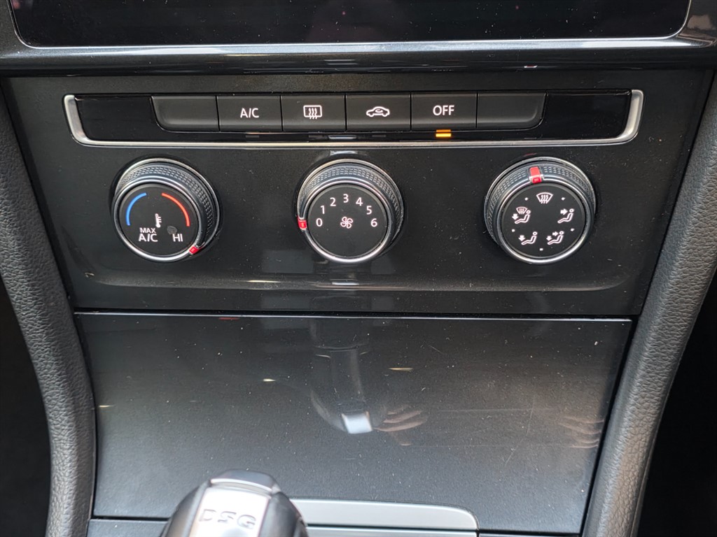 Used Volkswagen Golf 2019 for sale - 76419680: Photo 21