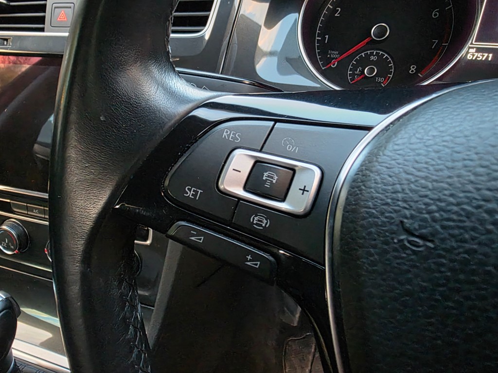 Used Volkswagen Golf 2019 for sale - 76419680: Photo 37