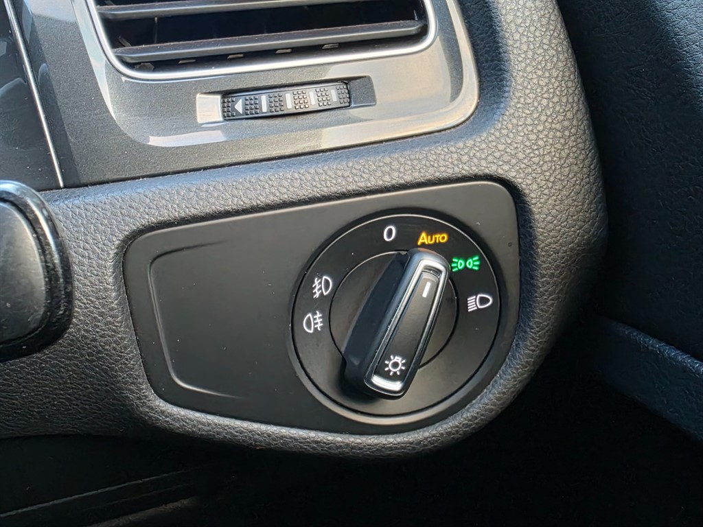 Used Volkswagen Golf 2019 for sale - 76419680: Photo 41