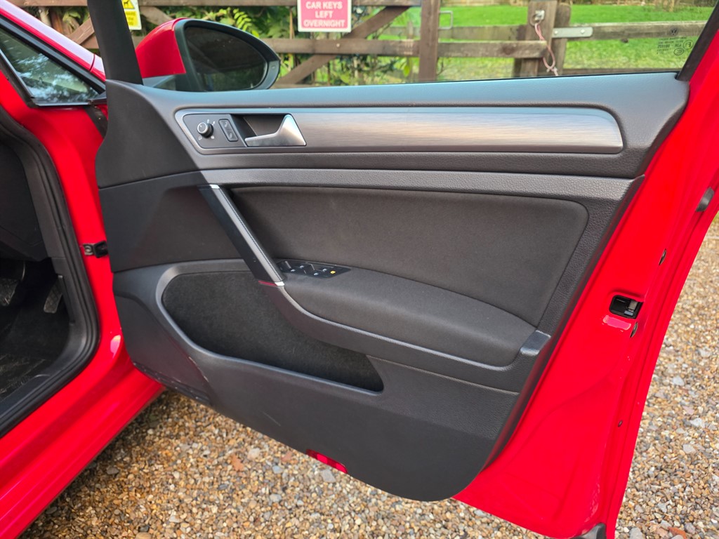 Used Volkswagen Golf 2019 for sale - 76419680: Photo 45