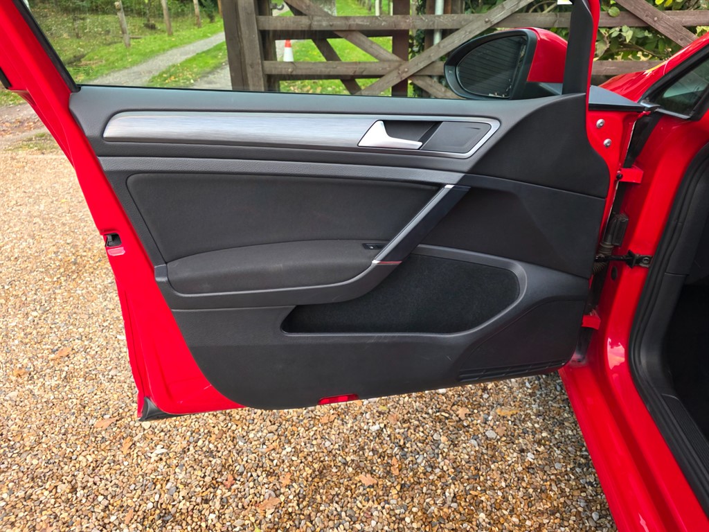 Used Volkswagen Golf 2019 for sale - 76419680: Photo 46