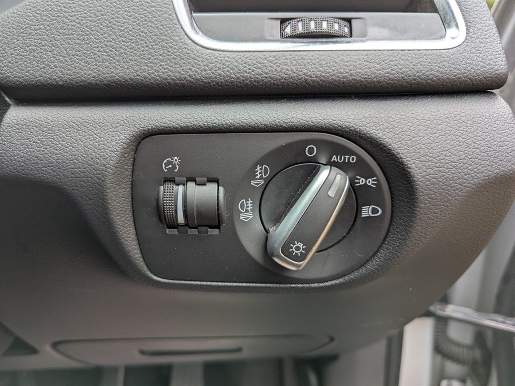 Used Audi Q3 2012 for sale - 76419685: Photo 23