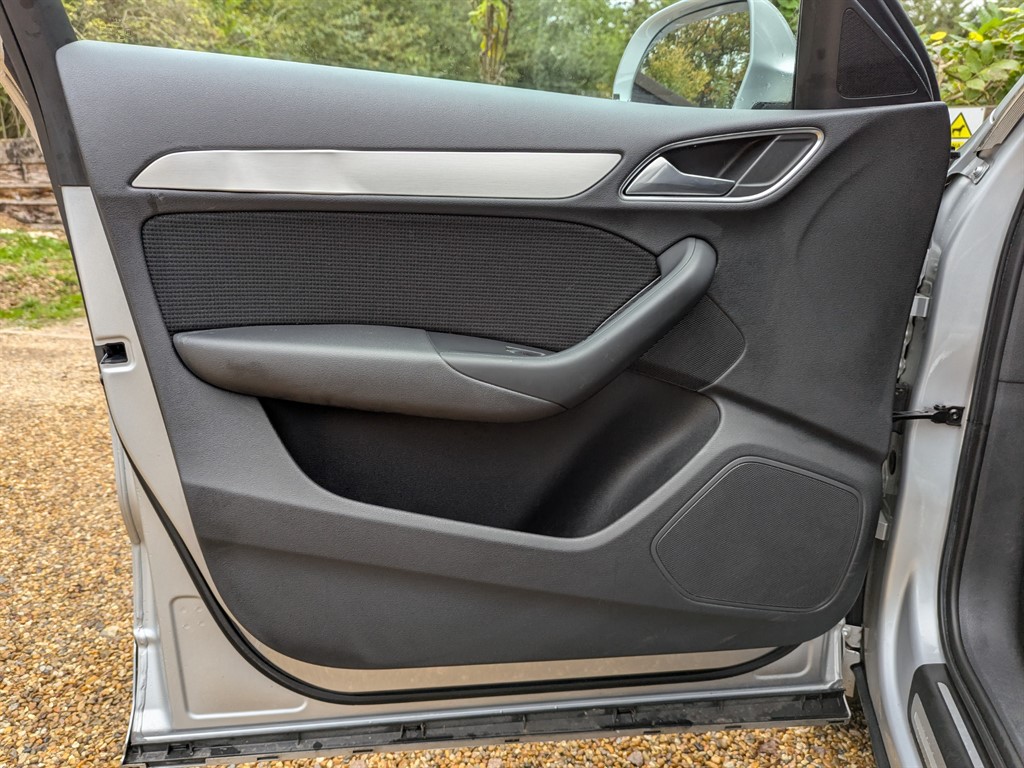 Used Audi Q3 2012 for sale - 76419685: Photo 35