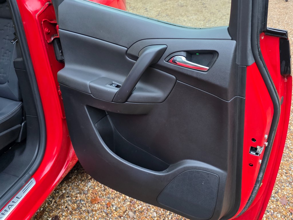 Used Vauxhall Meriva 2015 for sale - 76593802: Photo 42