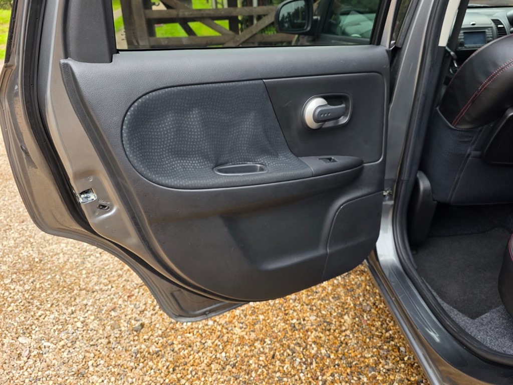 Used Nissan Note 2011 for sale - 76419667: Photo 40