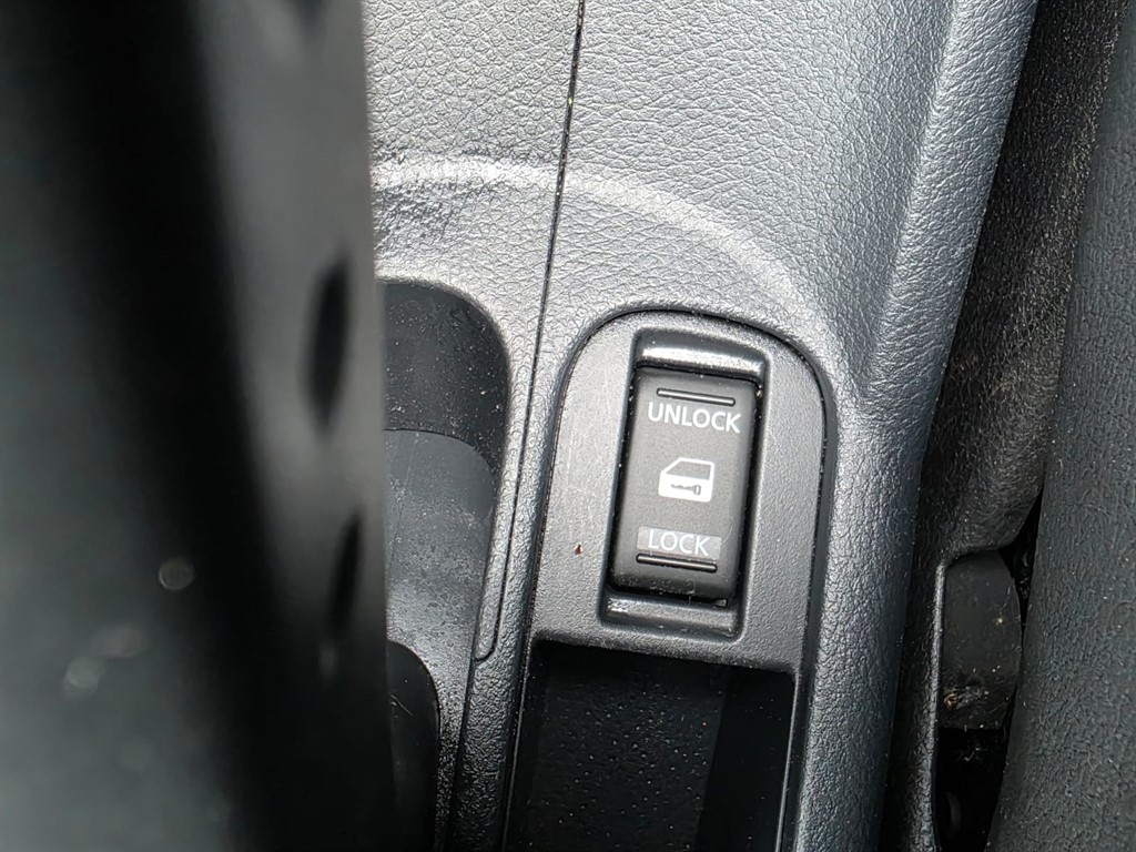 Used Nissan Note 2011 for sale - 76419667: Photo 41