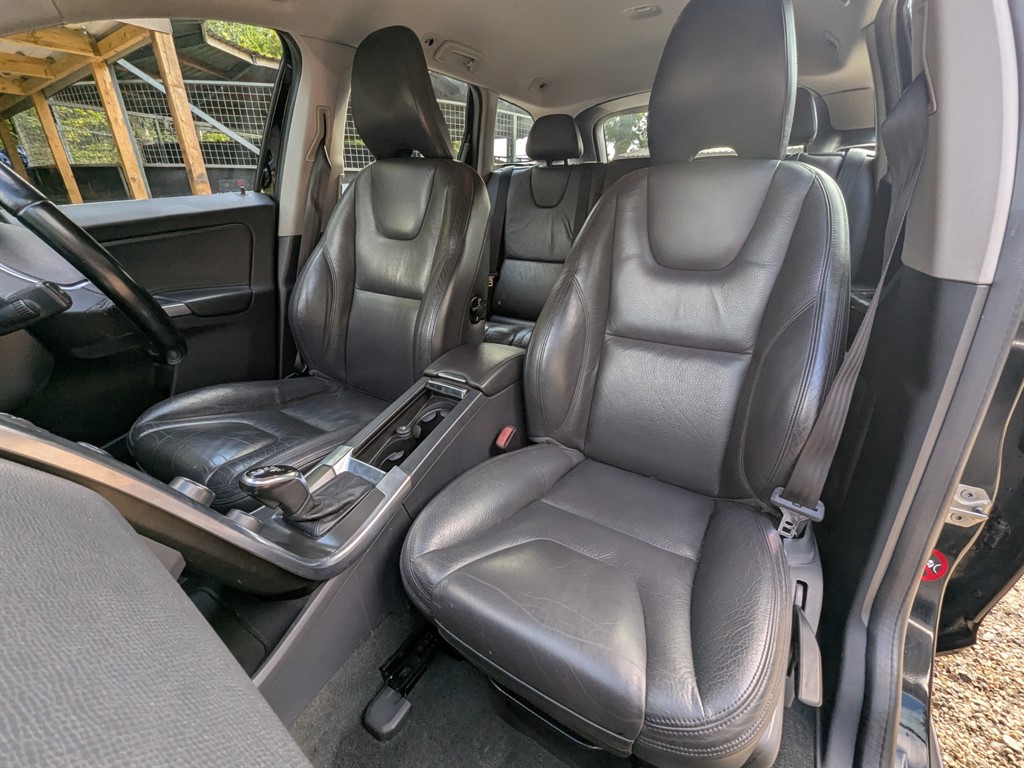 Used Volvo XC60 2013 for sale - 76419672: Photo 14