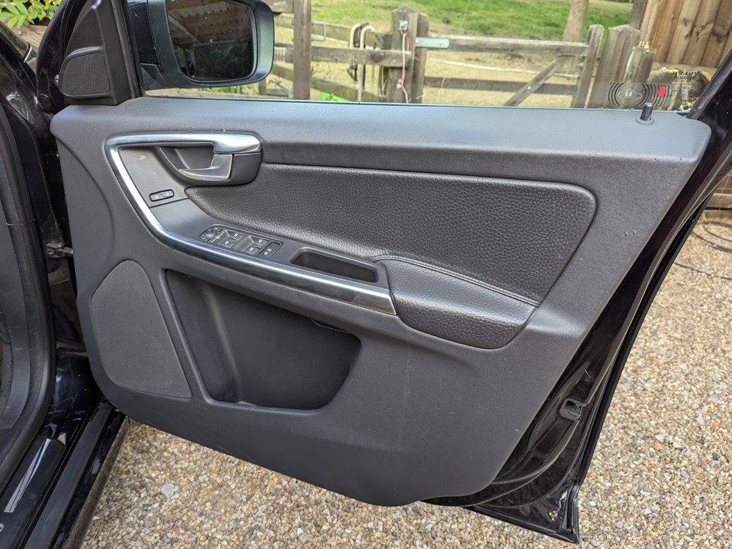 Used Volvo XC60 2013 for sale - 76419672: Photo 38