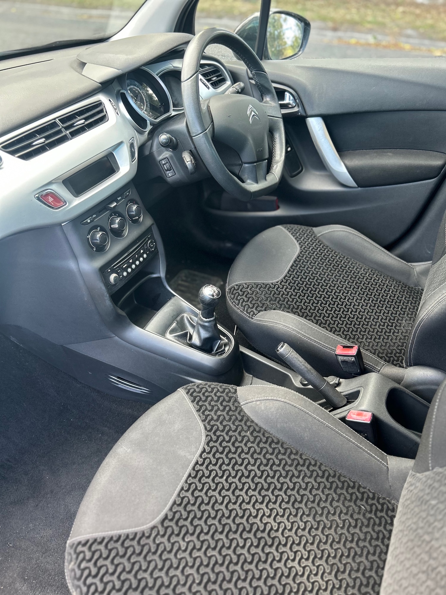 Used Citroen C3 2010 for sale - 76207372: Photo 7