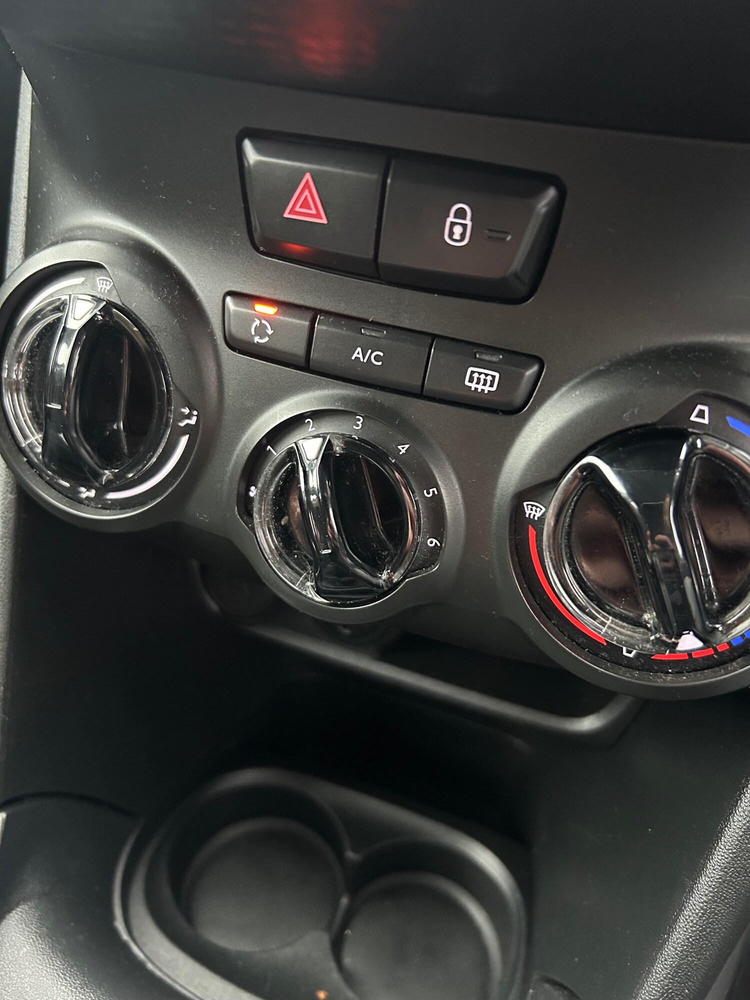 Used Peugeot 2008 2017 for sale - 77261887: Photo 15