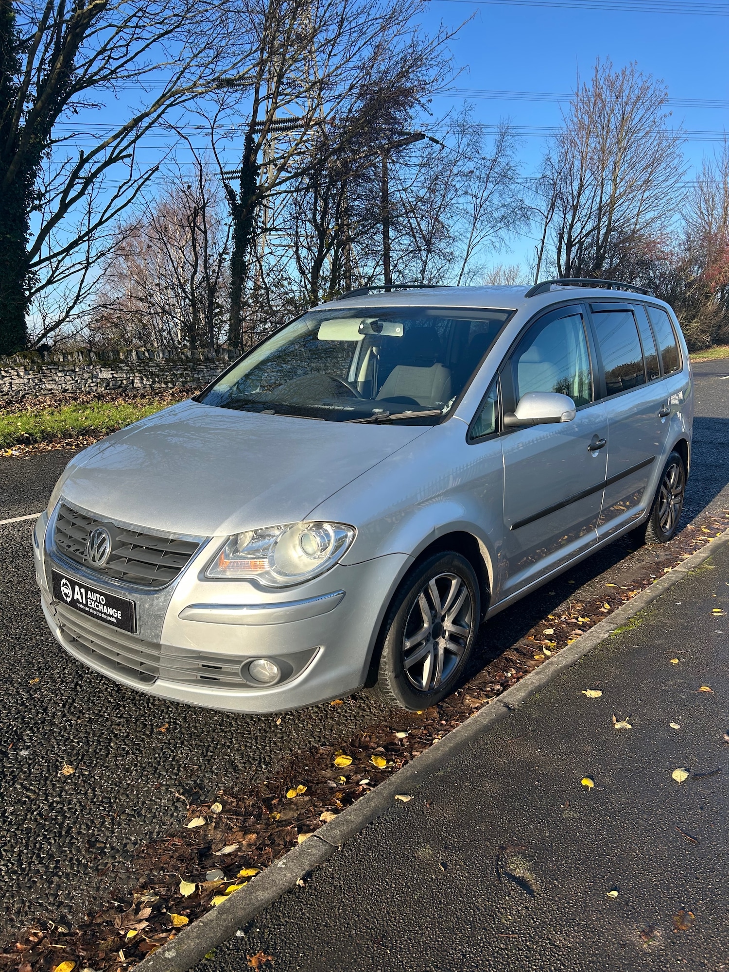 Used Volkswagen Touran 2008 for sale - 76778322: Photo 2