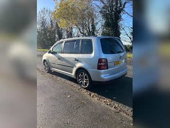 Used Volkswagen Touran 2008 for sale - 76778322: Photo