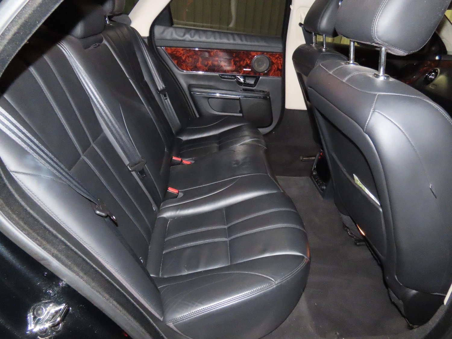 Used Jaguar XJ 2011 for sale - 77261912: Photo 12