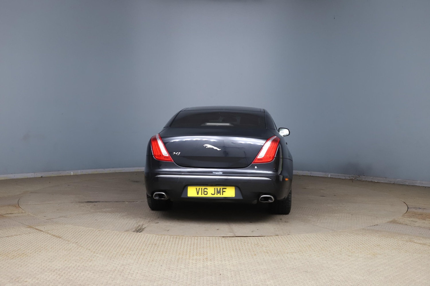 Used Jaguar XJ 2011 for sale - 77261912: Photo 6