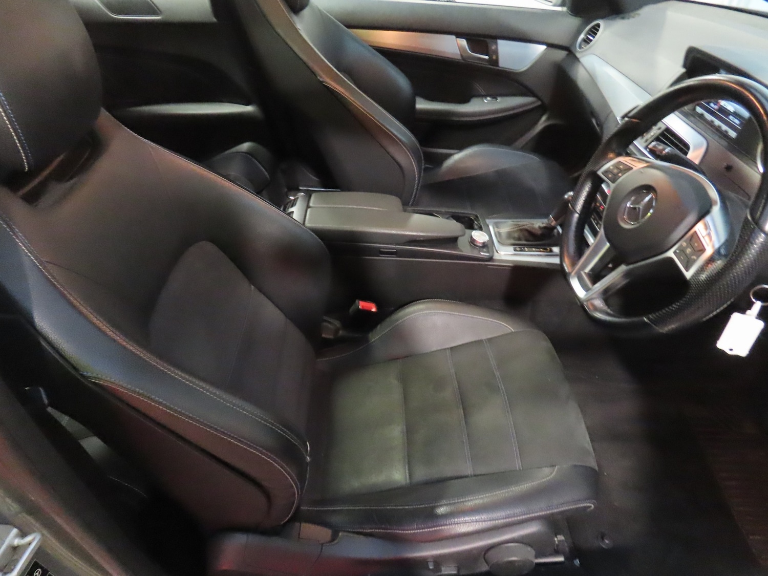 Used Mercedes-Benz C Class 2014 for sale - 77261987: Photo 9