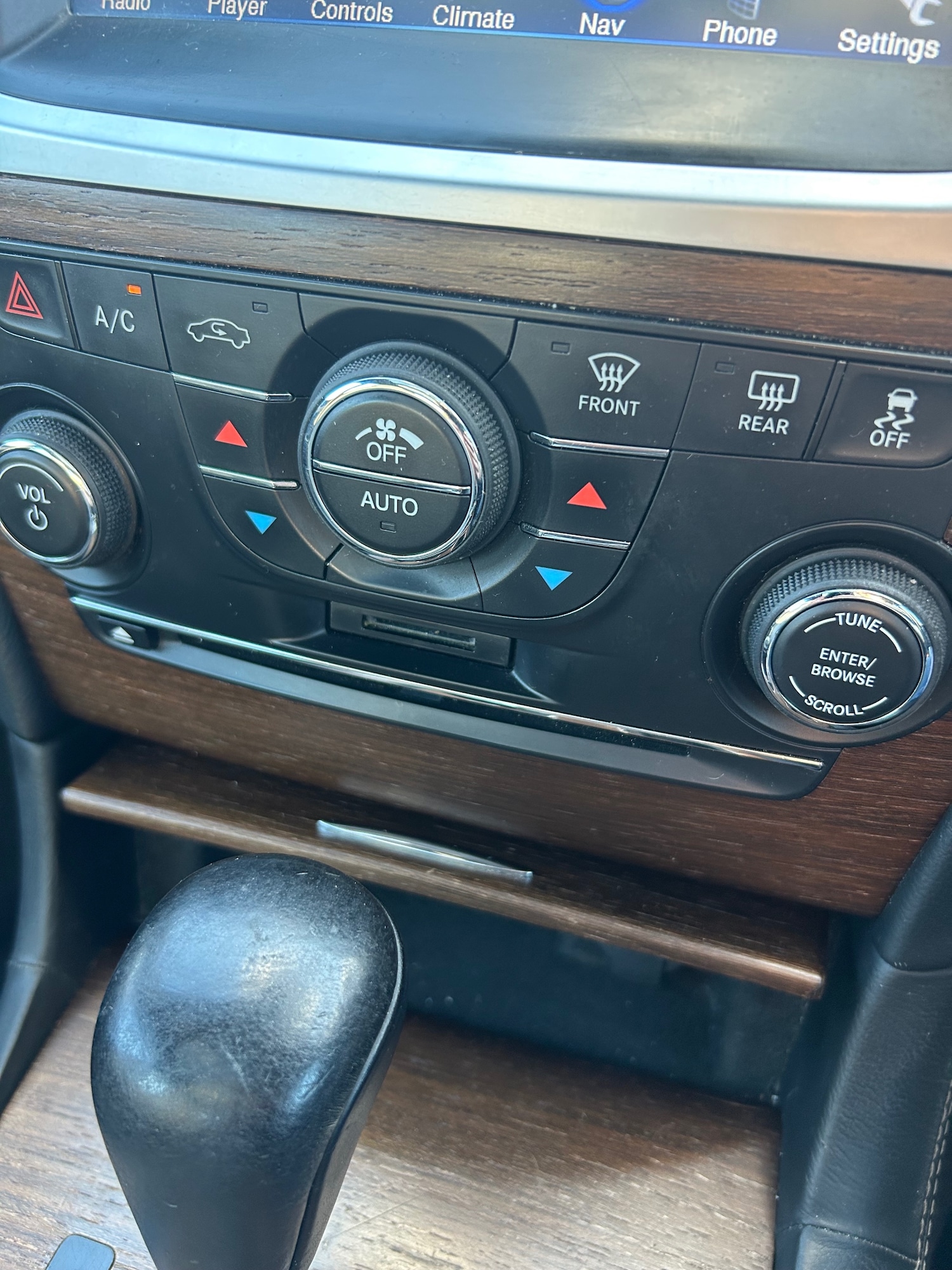 Used Chrysler 300C 2013 for sale - 77766565: Photo 27