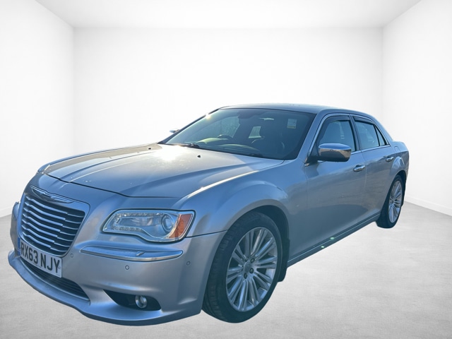 Used Chrysler 300C 2013 for sale - 77766565: Photo 5
