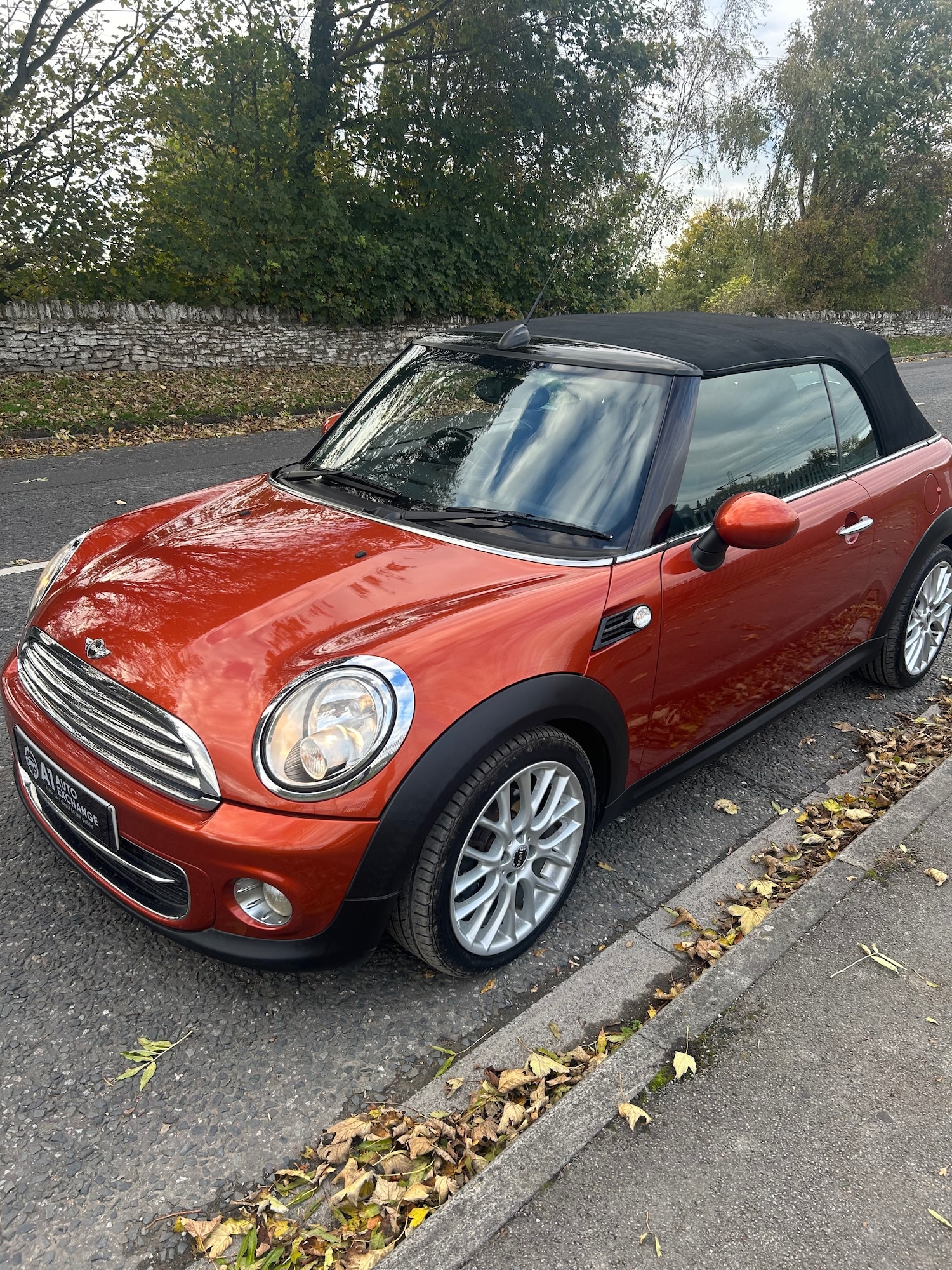 Used MINI Convertible 2011 for sale - 76347087: Photo 6
