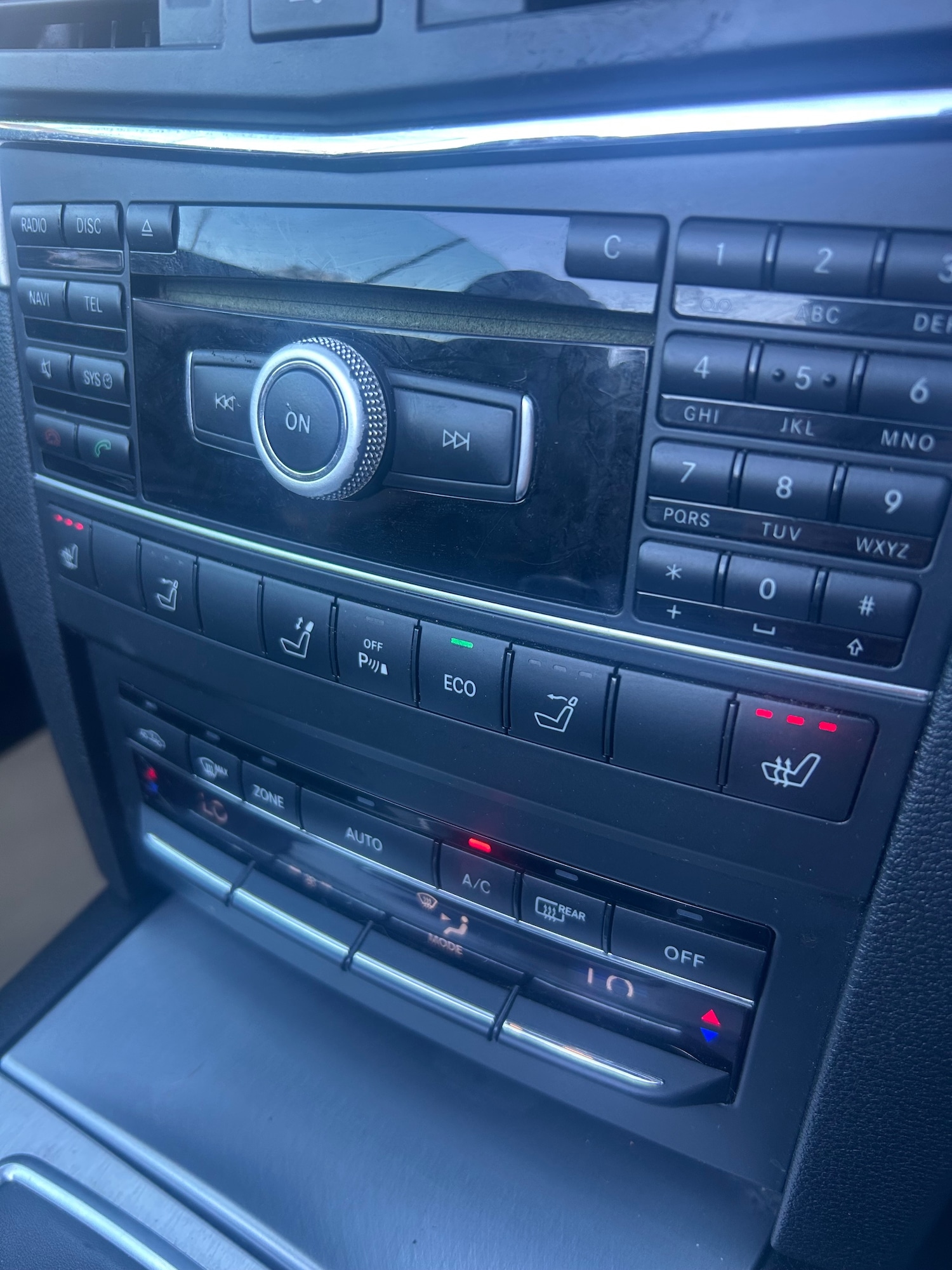 Used Mercedes-Benz E Class 2011 for sale - 76696240: Photo 13