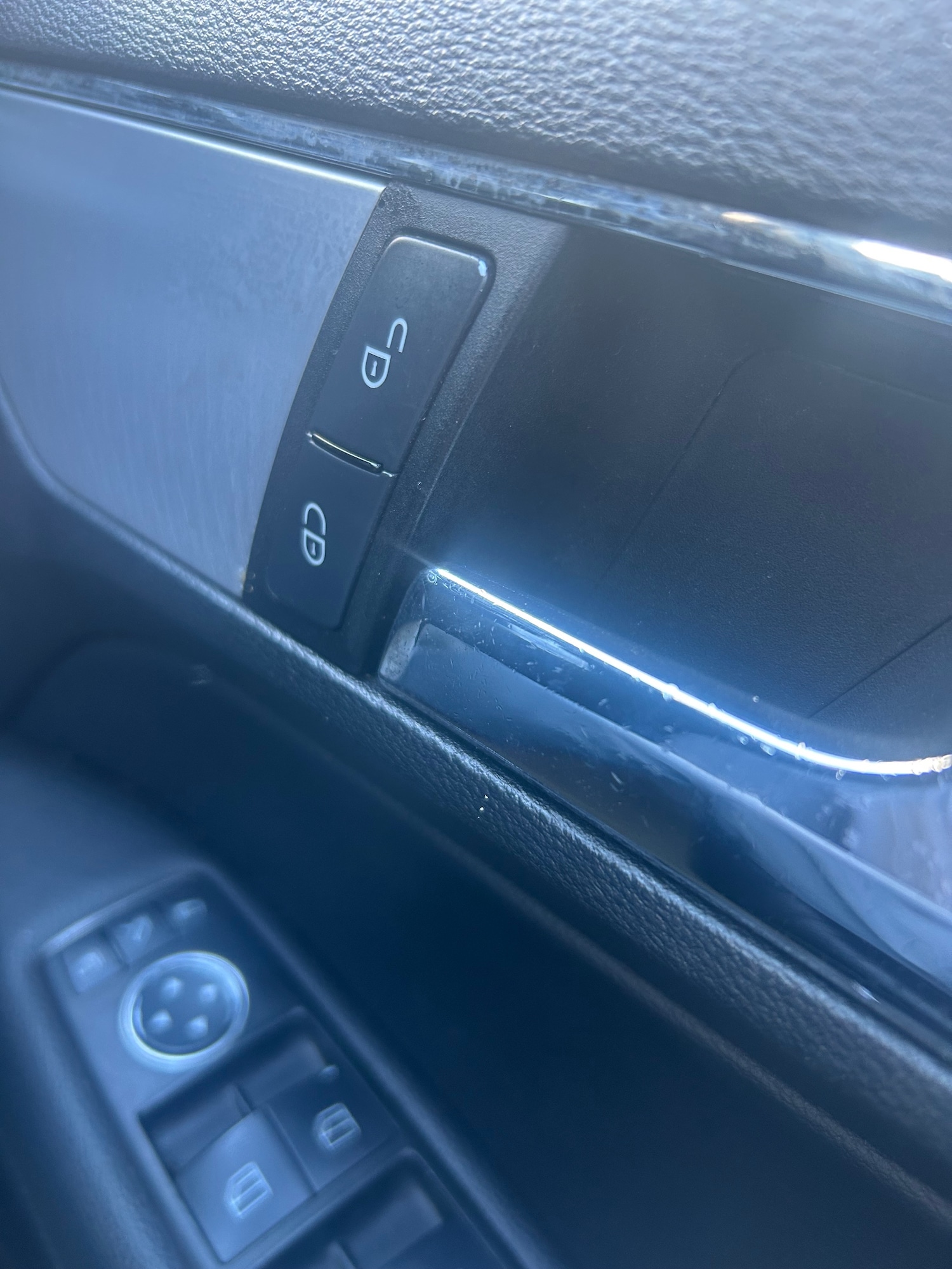 Used Mercedes-Benz E Class 2011 for sale - 76696240: Photo 17