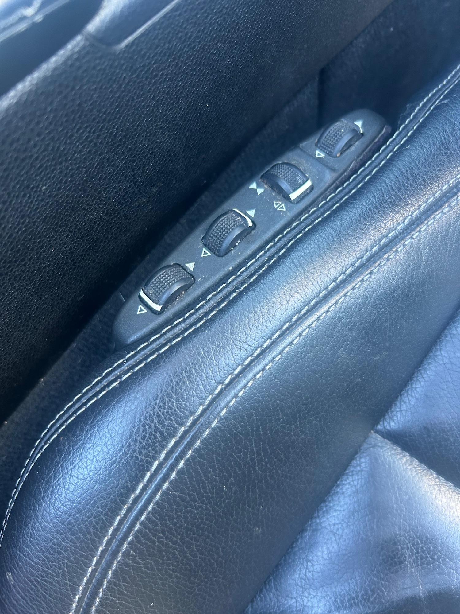 Used Mercedes-Benz E Class 2011 for sale - 76696240: Photo 21