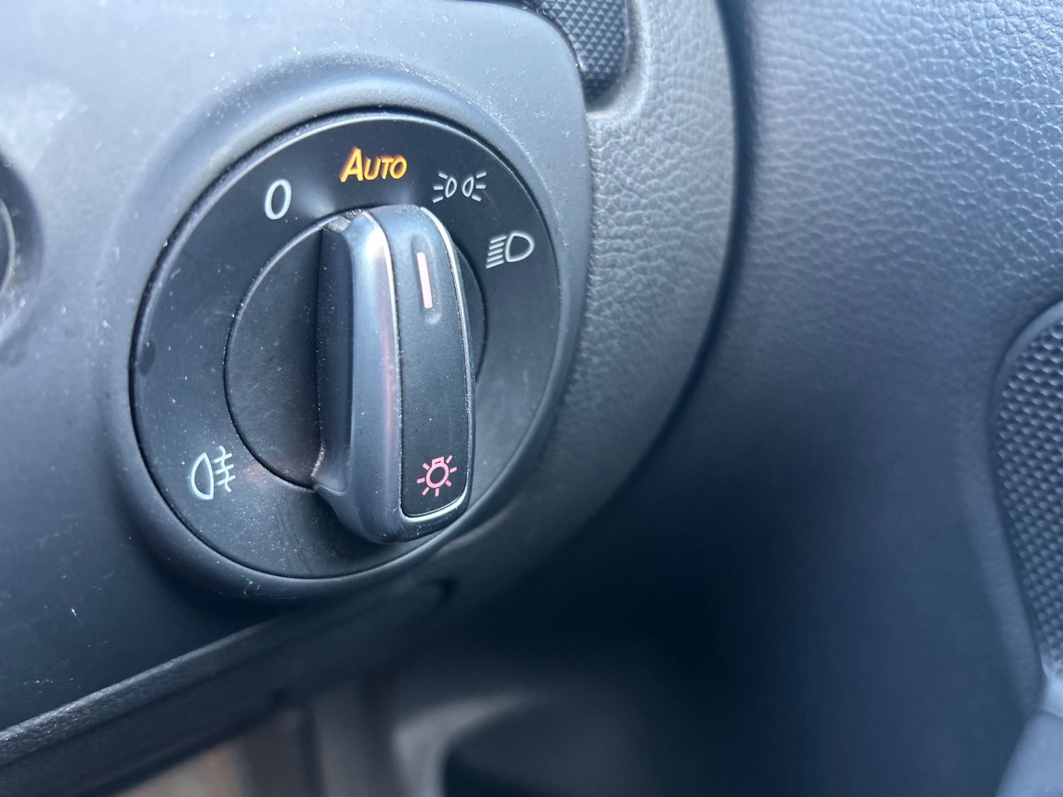 Used Volkswagen Golf 2011 for sale - 76931574: Photo 18