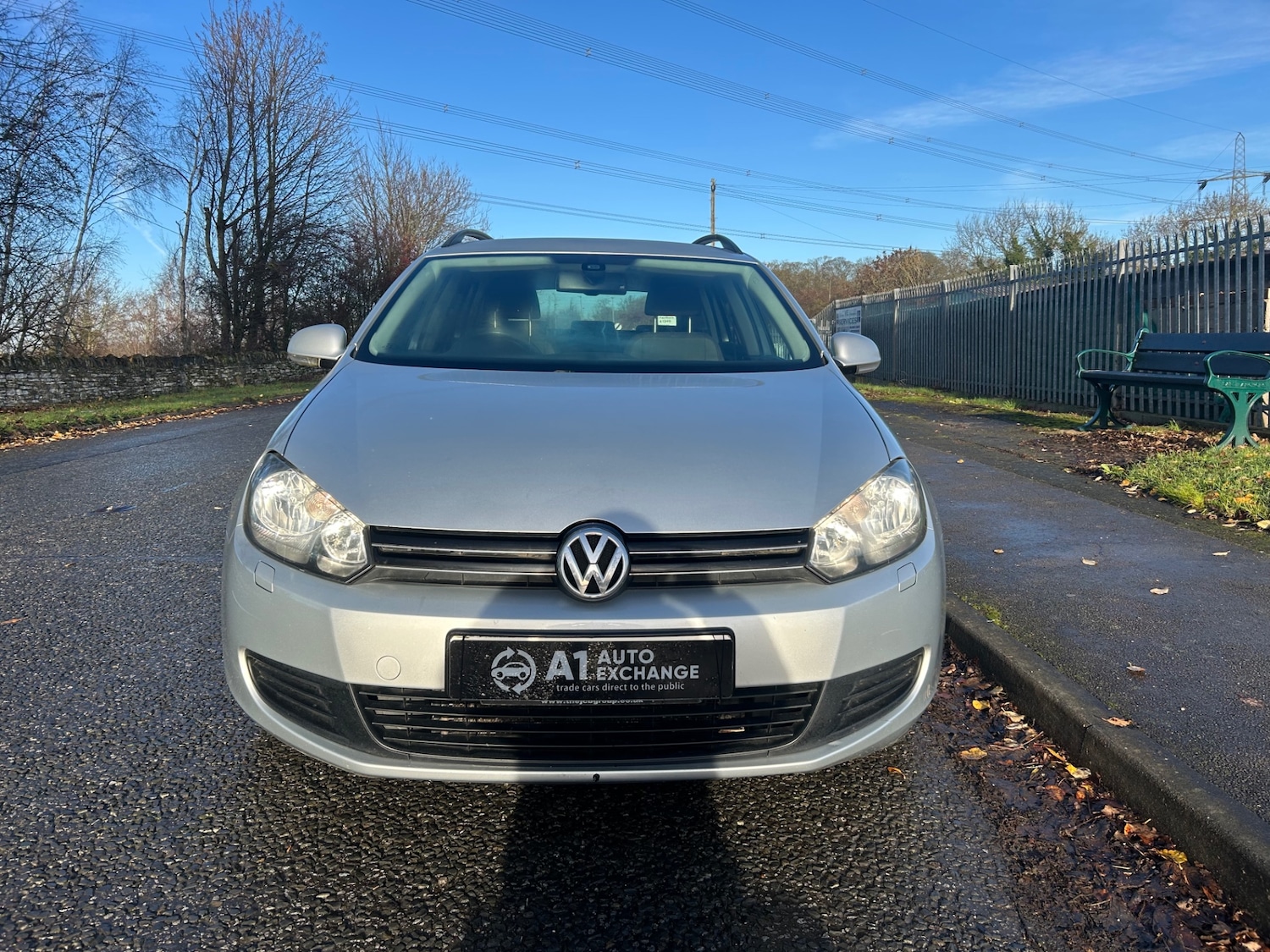 Used Volkswagen Golf 2011 for sale - 76931574: Photo 2