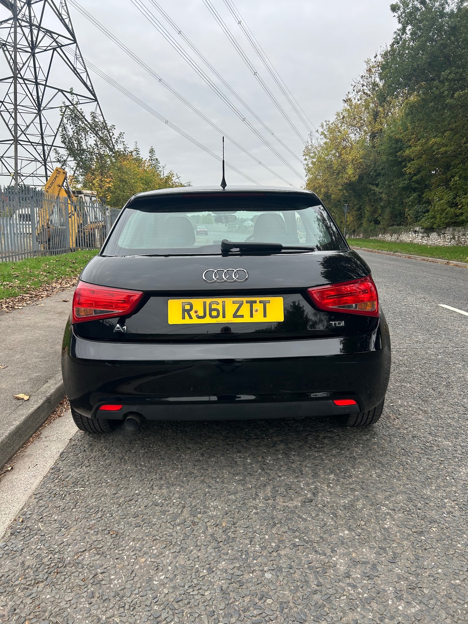 Used Audi A1 2011 for sale - 76374467: Photo 4