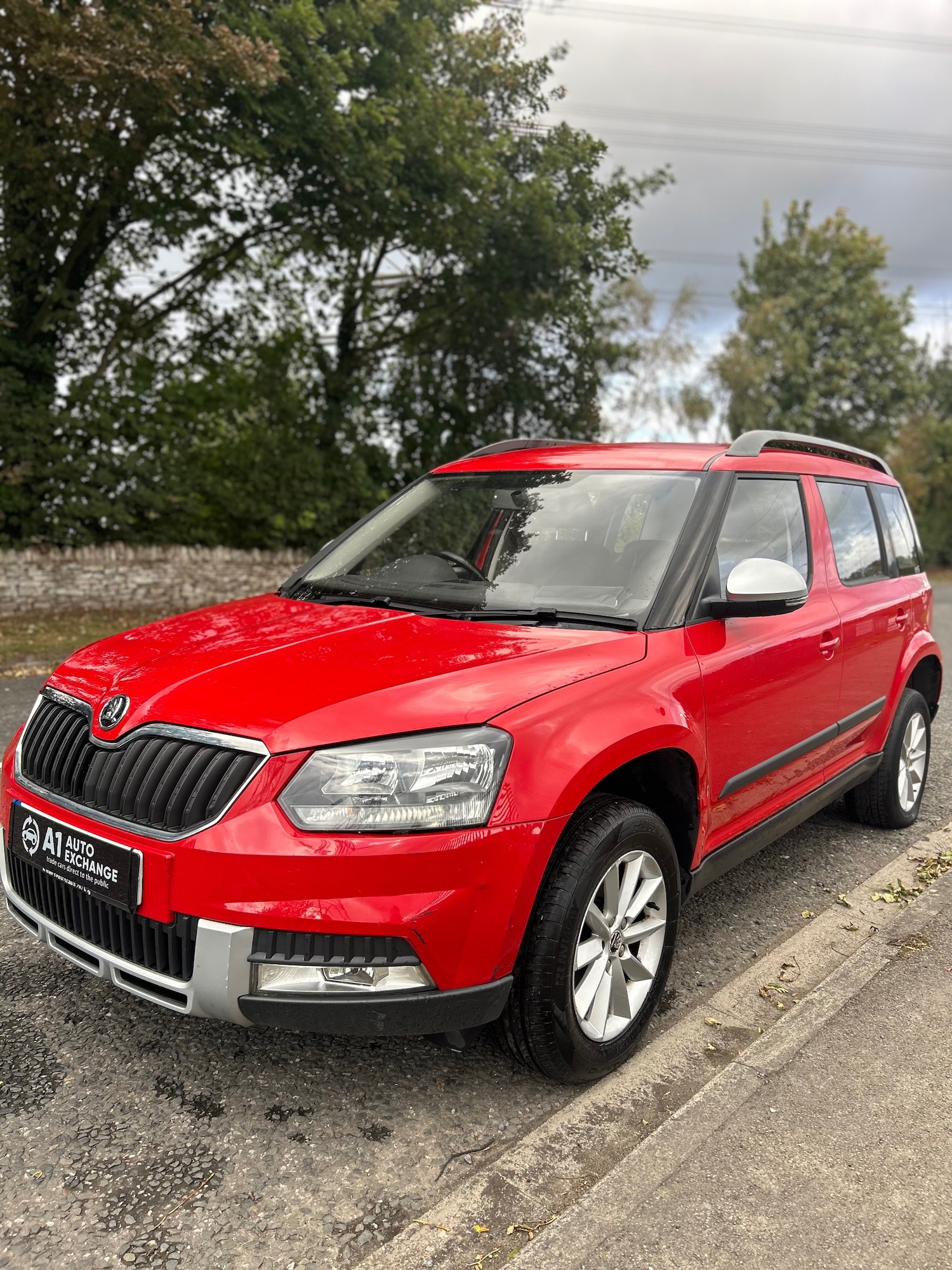 Used Skoda Yeti 2015 for sale - 76386747: Photo 2