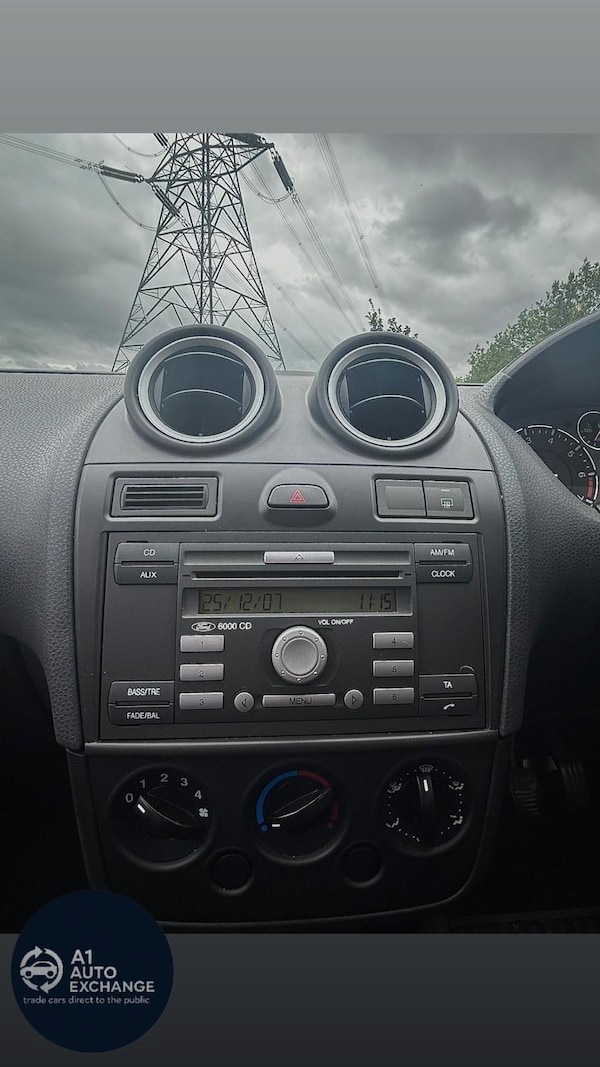 Used Ford Fiesta 2006 for sale - 76249393: Photo 9